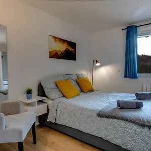 chalet-grand-balcon.hotels-rhonealpes.com/